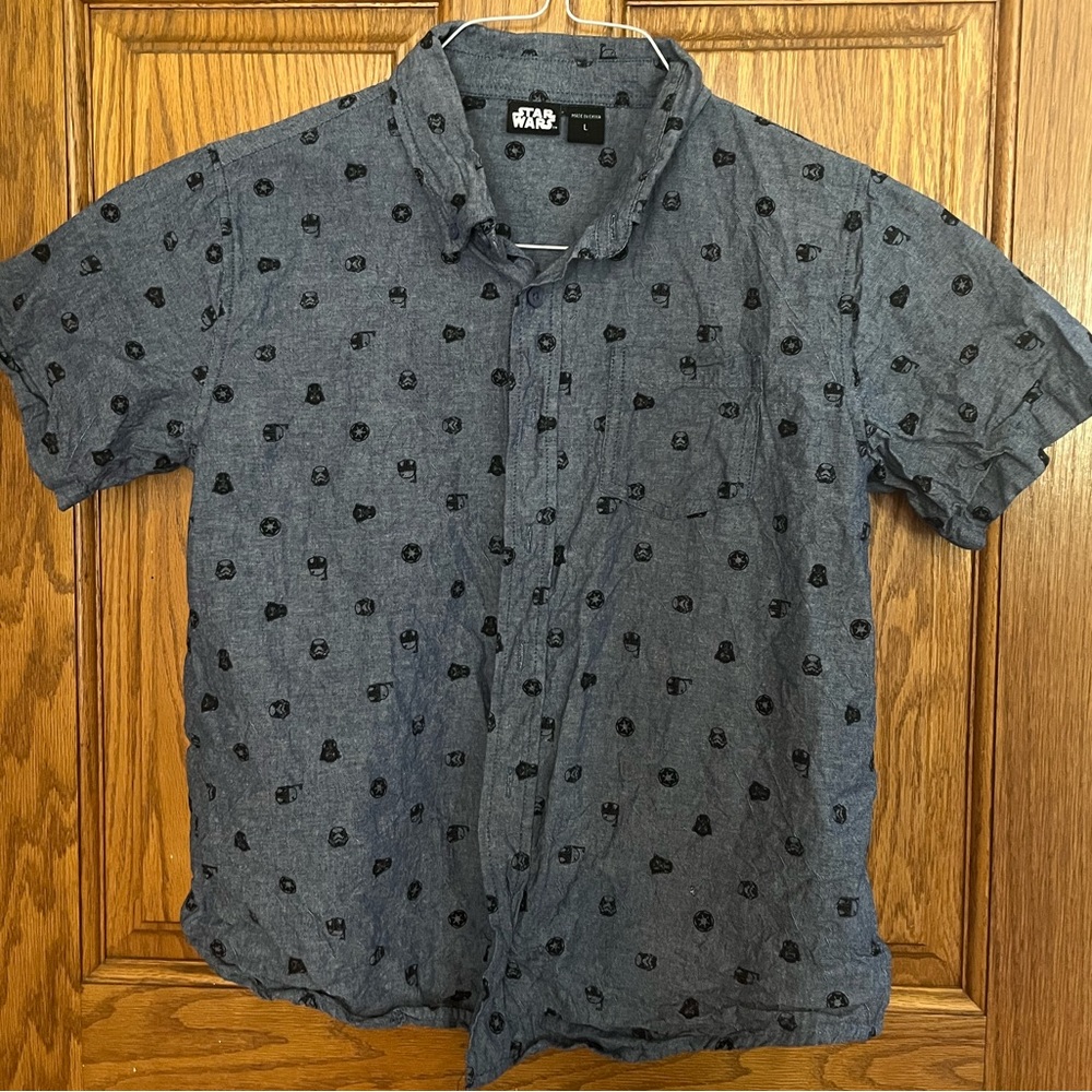 Star Wars Darth Vader button down collar boys size L